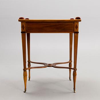 A LATE GUSTAVIAN SEWING TABLE. Attributed to Lars Qvarnberg (master in Stockholm 1801-1813).