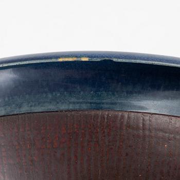 Wilhelm Kåge, a 'Farsta' stoneware bowl, Gustavsbergs studio, 1944.