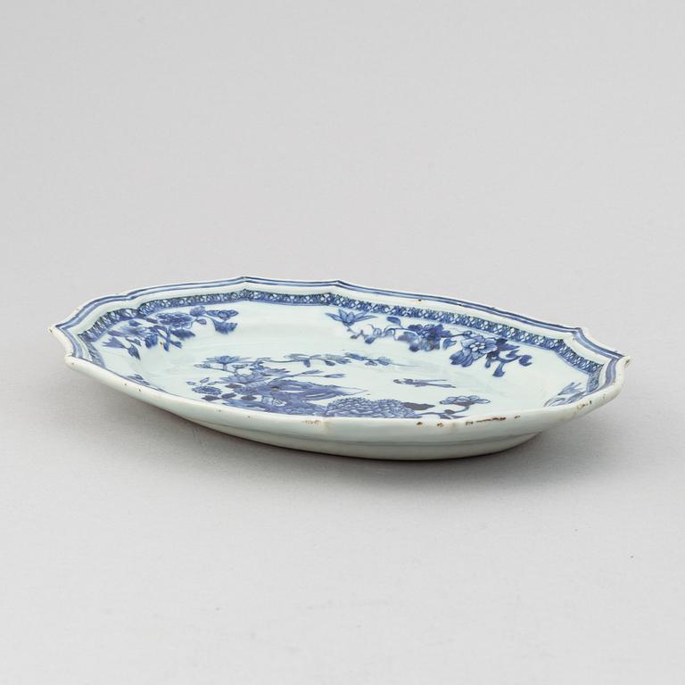 Porslinsföremål, 7 delar, kompaniporslin. Qingdynastin, Qianlong (1736-95).