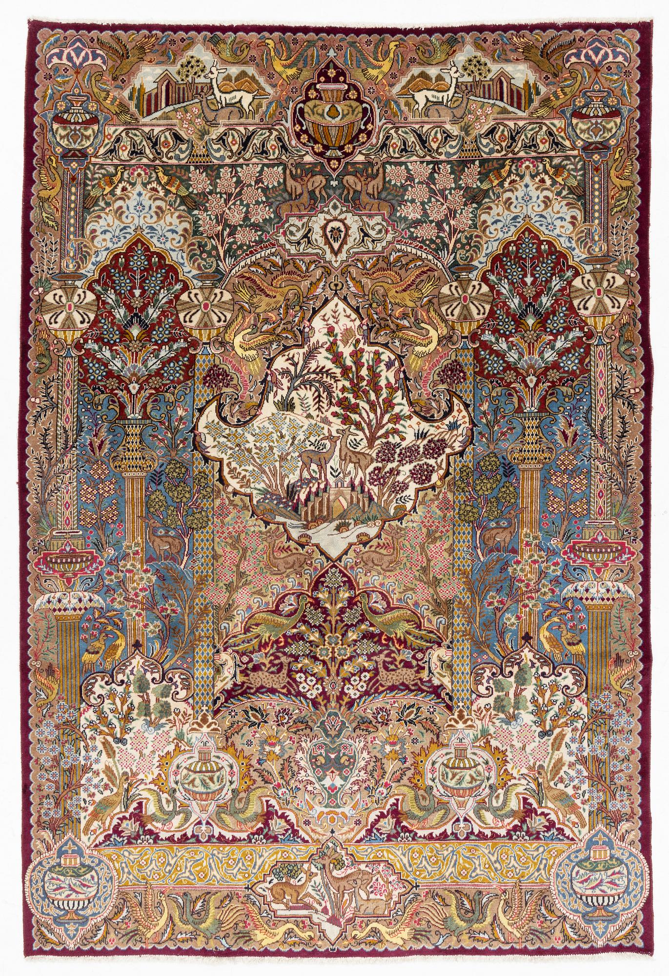 A Kashmar carpet, ca 295 x 202 cm.