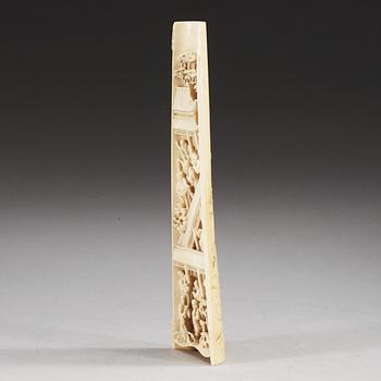VRISTSTÖD, elfenben. Qing dynastin.