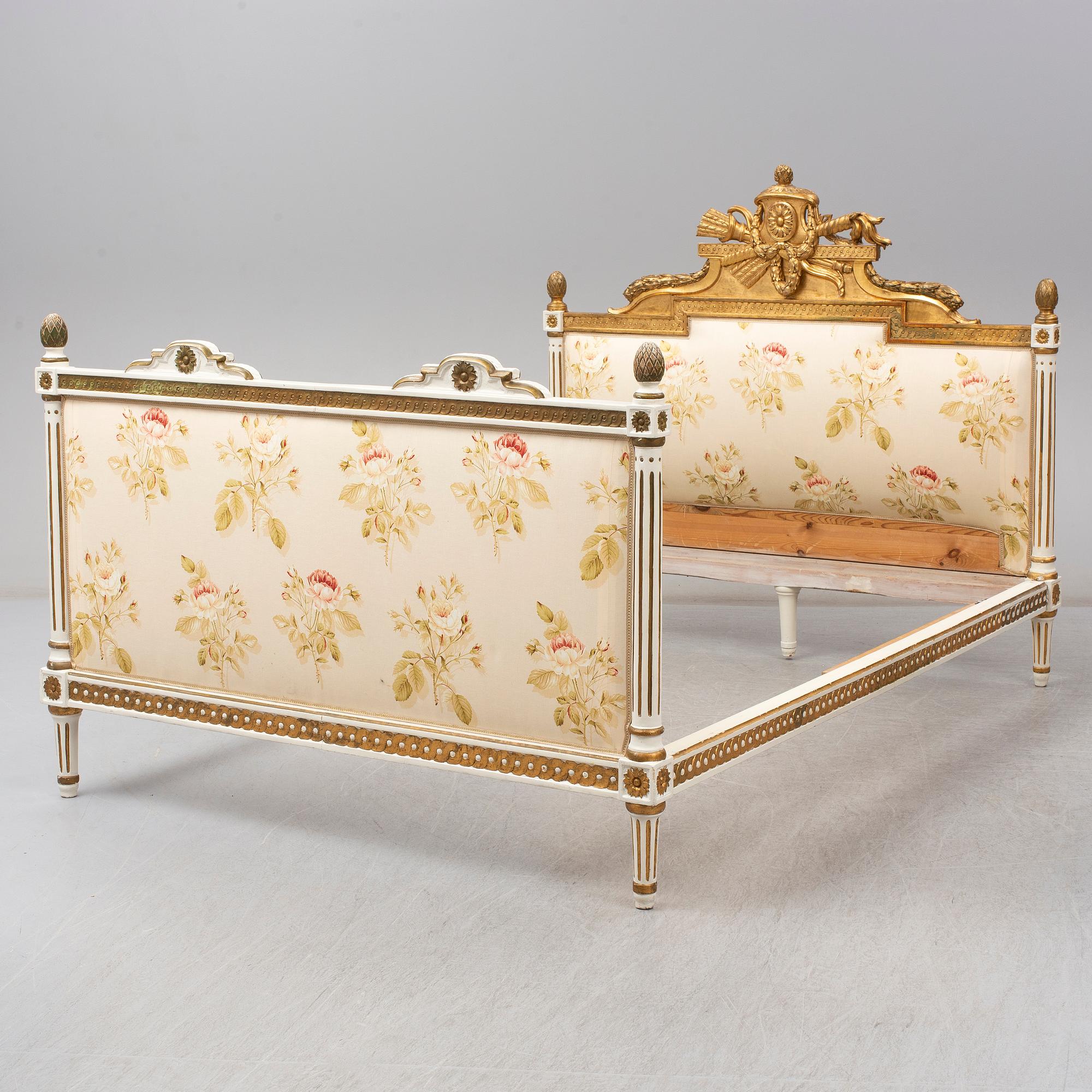 A Gustavian bed, late 18th century.