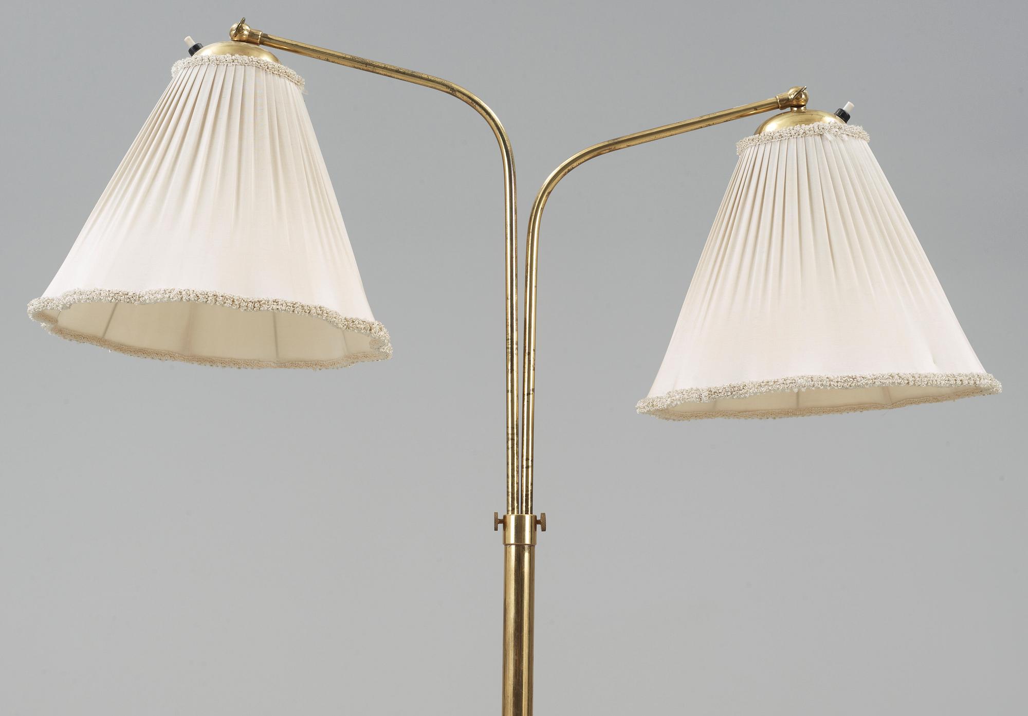 GOLVLAMPA, 1900-talets andra hälft.