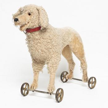 Steiff, Poodle on wheels, Germany, 1920s.