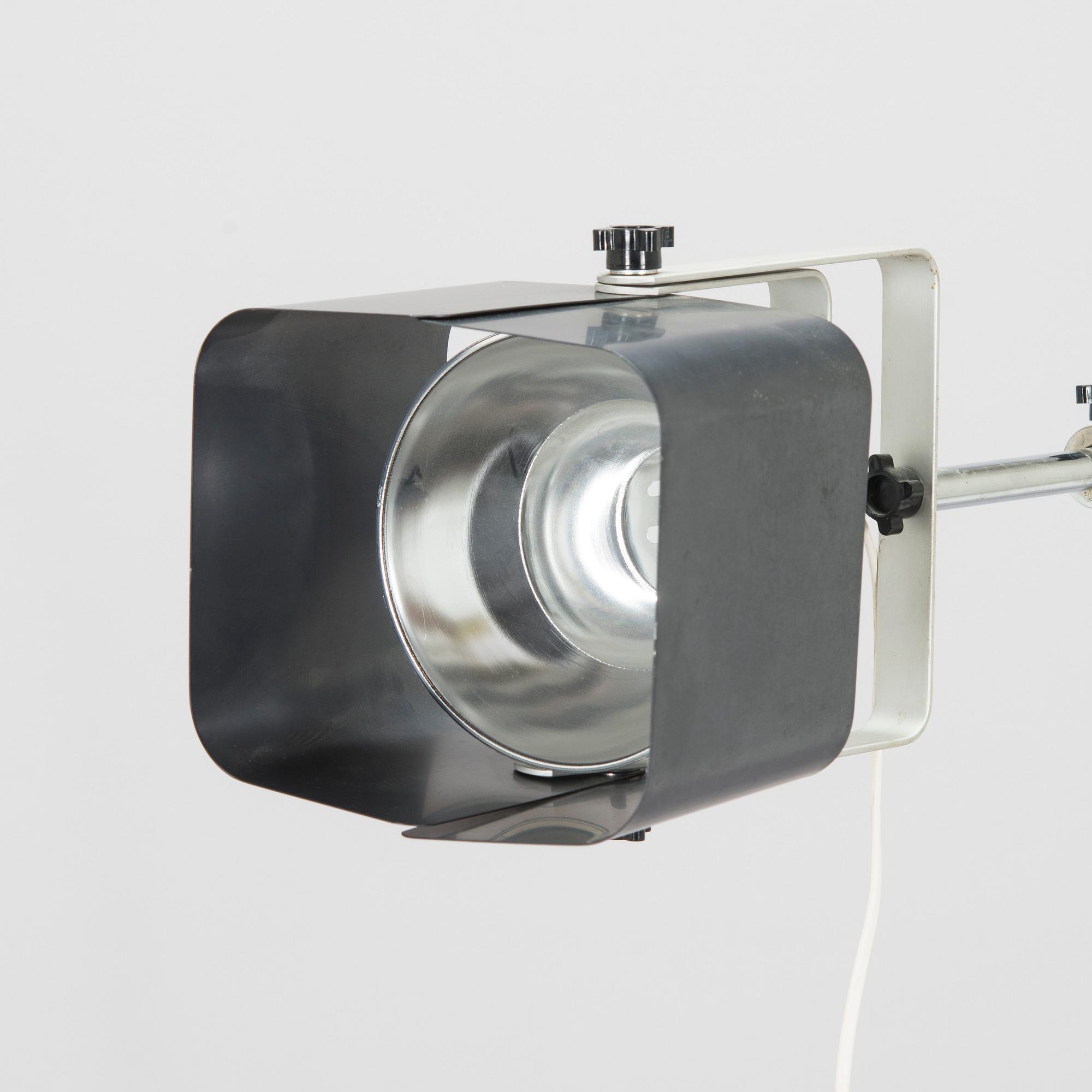 Yrjö Kukkapuro, lattiavalaisin, malli 100 G, Haimi, 1960-luku.