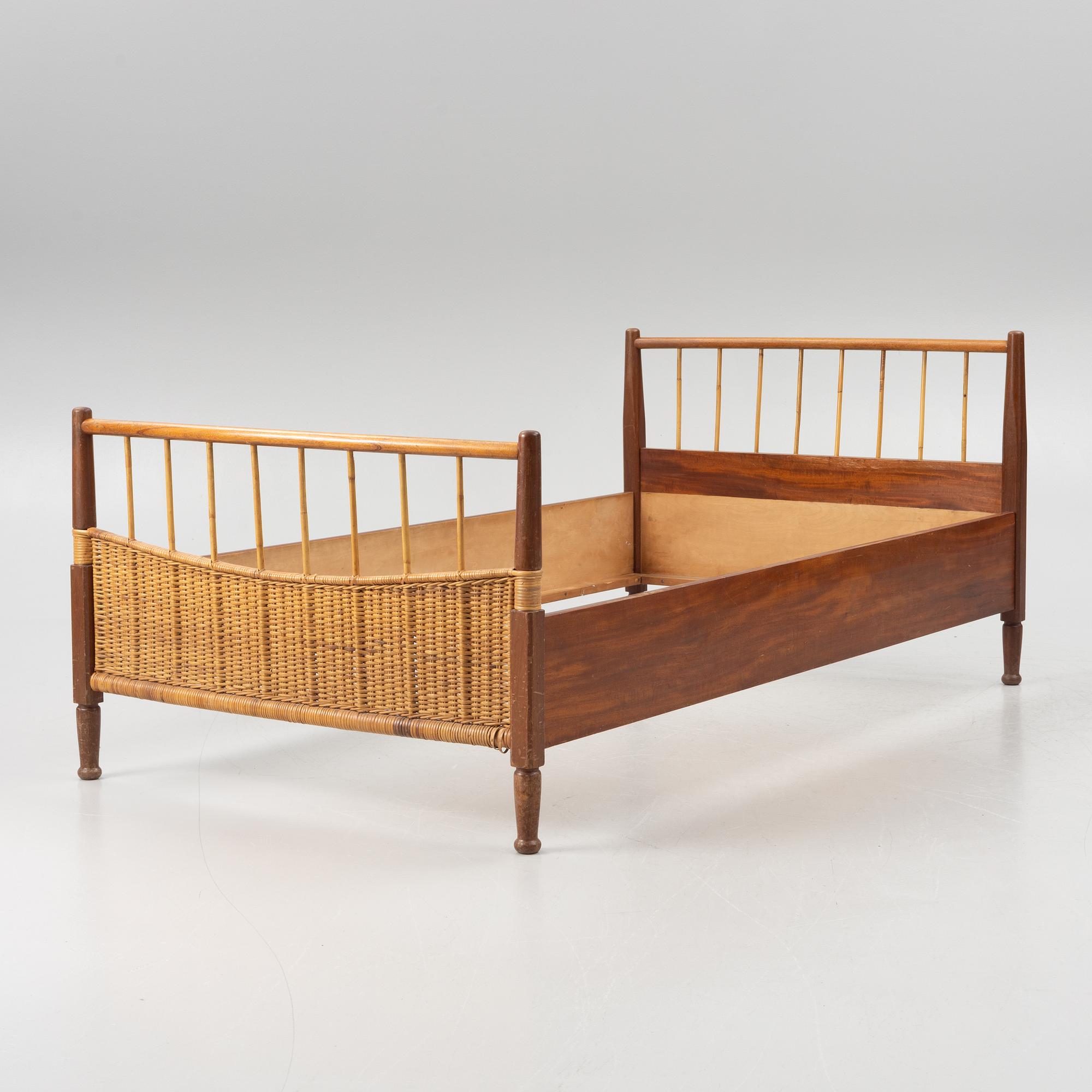 Josef Frank, sängram, modell 949, Firma Svenskt Tenn.