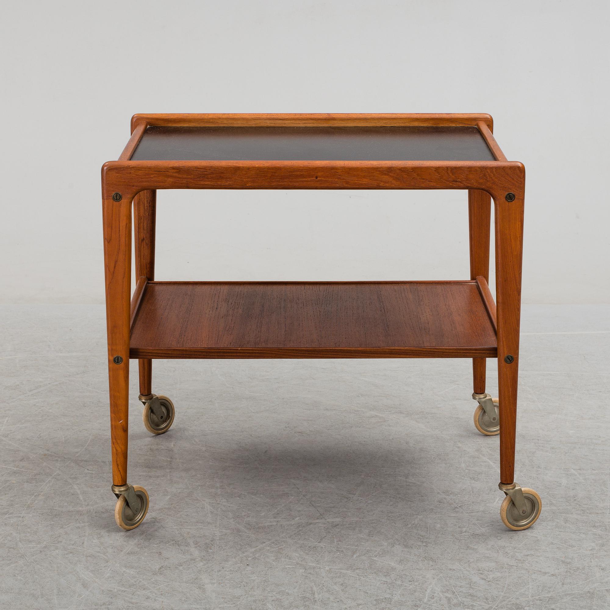 YNGVE EKSTRÖM, tevagn, "tevett", teak, Källemo Möbelfabrik, Vaggeryd. 1950-tal.