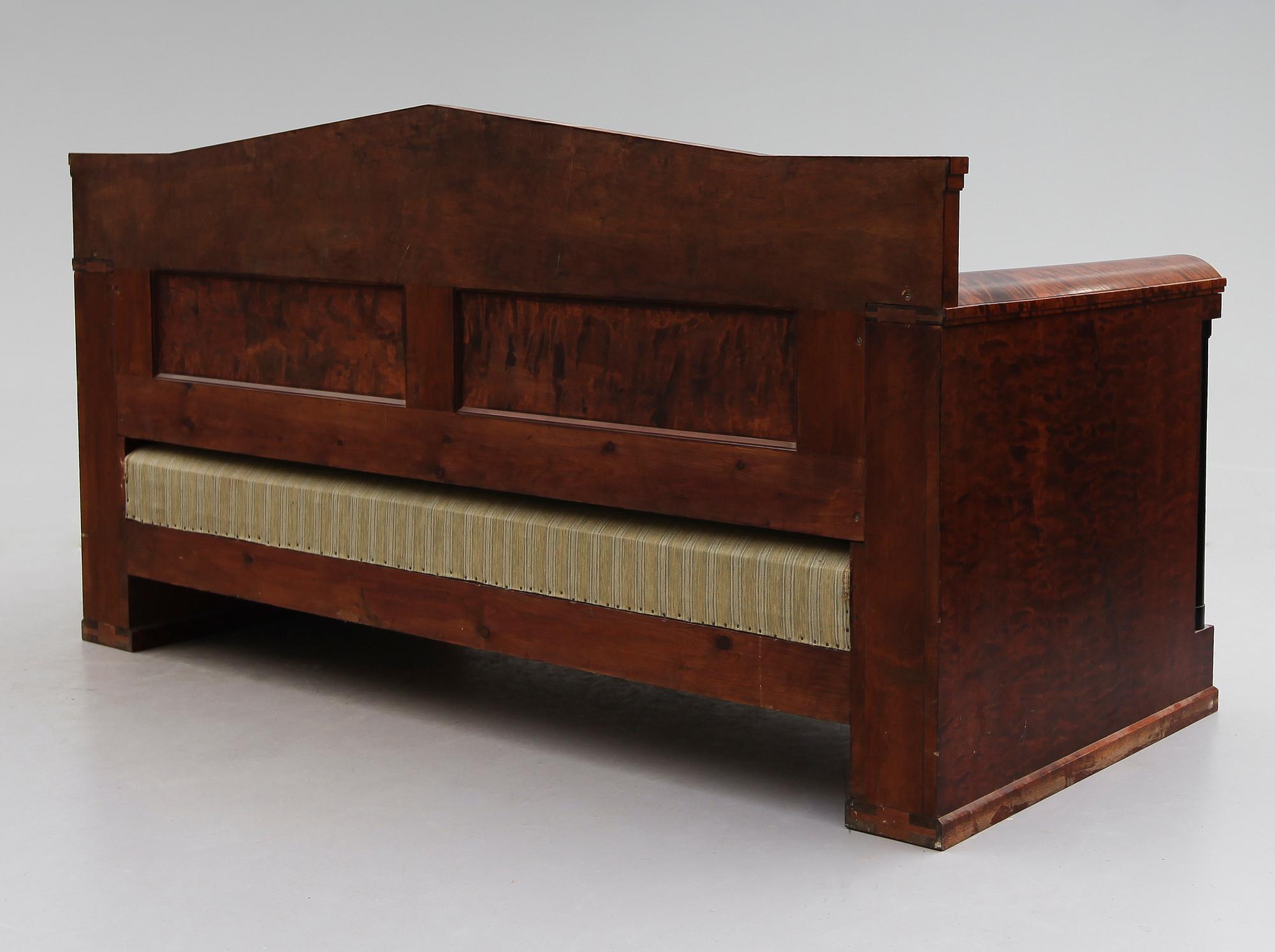 SOFFA, Karl Johan stil, 1900-talets första hälft.
