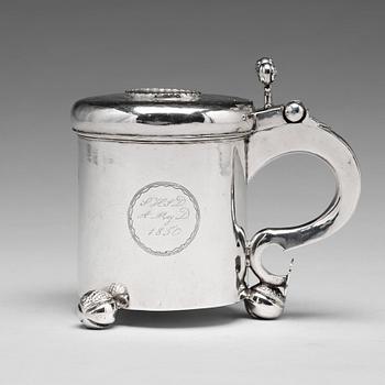 174. A Danish 18th century silver tankard, mark of Niels Gertsen Thorbrügger, Kolding (1710-1762).