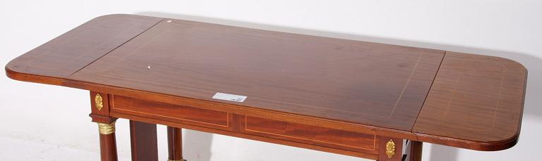 SALONGSBORD, empirestil, 1900-talets första hälft.