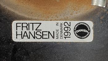 ARNE JACOBSEN, skrivbordsstol "Sjuan", för Fritz Hansen Danmark 1992.