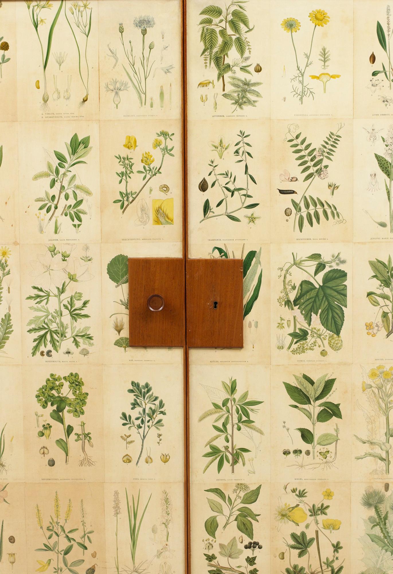JOSEF FRANK, skåp, "Flora". Firma Svenskt Tenn. Modellnummer 852.