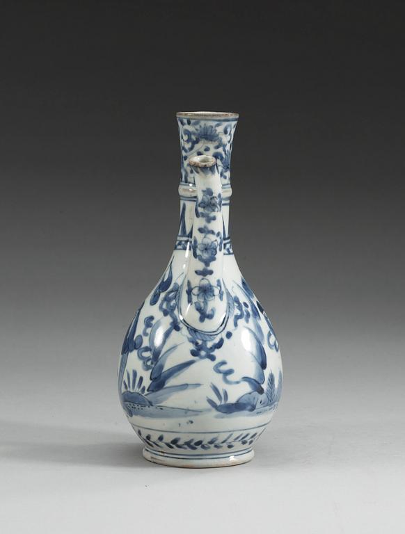 A blue and white Transitional wine ewer, 17th Century.