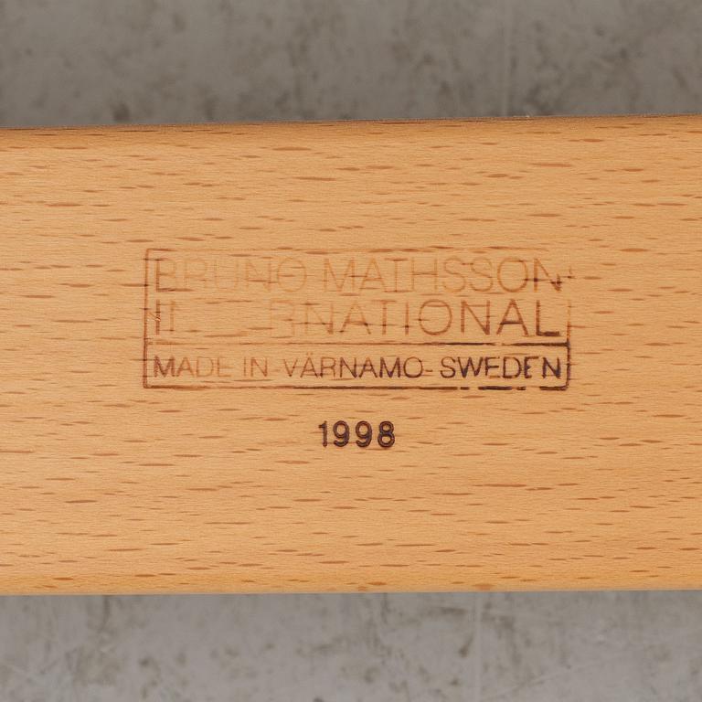 Bruno Mathsson, a pair of "Miranda" armchairs, Bruno Mathsson International, 1998.