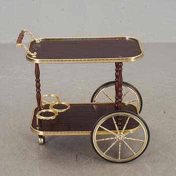 SERVERINGSVAGN, 1900-talets andra hälft.