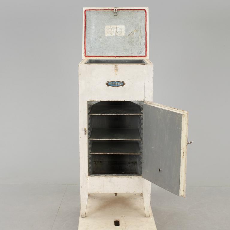 KYLSKÅP, Velox, 1900-talets första hälft.