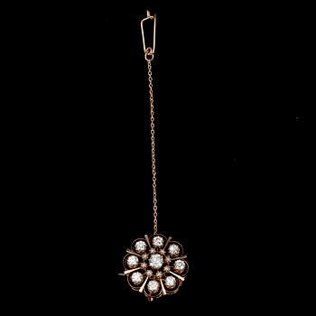 A BROOCH, 9 old cut diamonds c. 0.40 ct, pearls.