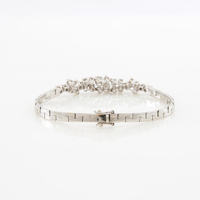 Armband 18K vitguld med diamanter ca 2,21 ct.