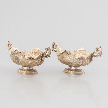 Walter & John Barnard, and Goldmisths & Silversmiths Co, a pair of silver bowls, London, England, 1894.