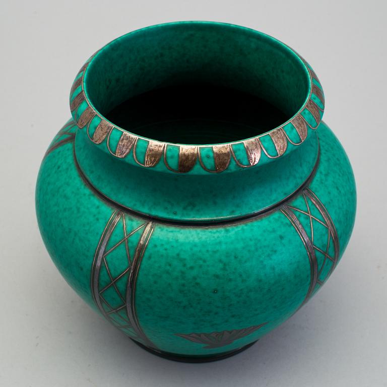 A Wilhelm Kåge vase, Gustavsberg Argenta, 1940´/1950´s.