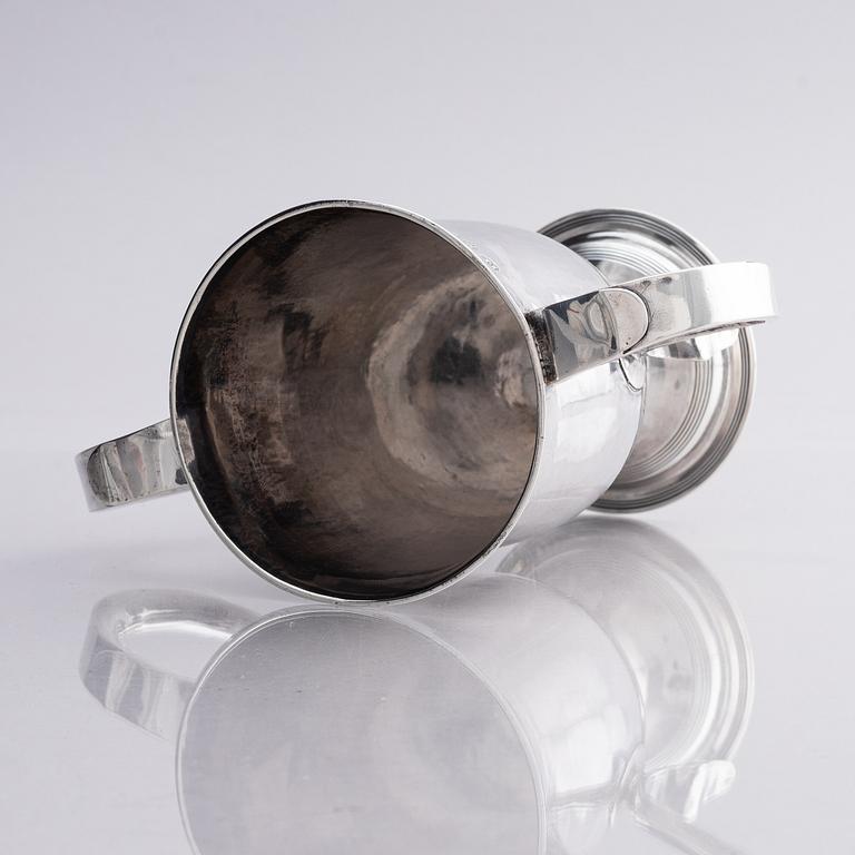 A Brittish 18th century two-handled silver cup, mark of Joshua Lejeune, London 1790.