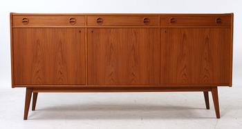 SIDEBOARD, 1900-talets tredje kvartal.