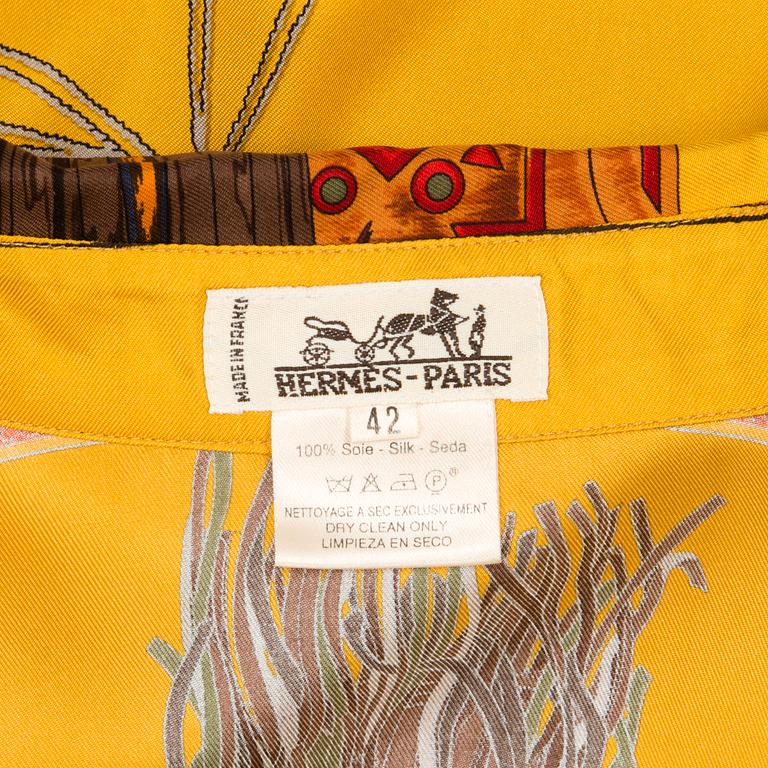 HERMÈS Vintage Silk Blouse in size 42(FR).