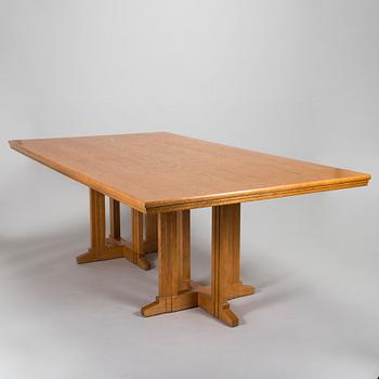 Eliel Saarinen, ruokapöytä ja tuoleja, 6 kpl, "Cranbrook", Adelta Oy, 1900-luvun loppu.