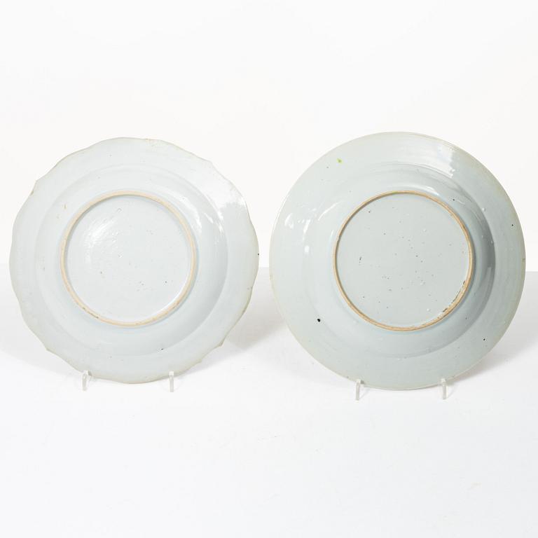 17 Famille Rose export porcelain plates, China, Qianlong (1736-95).