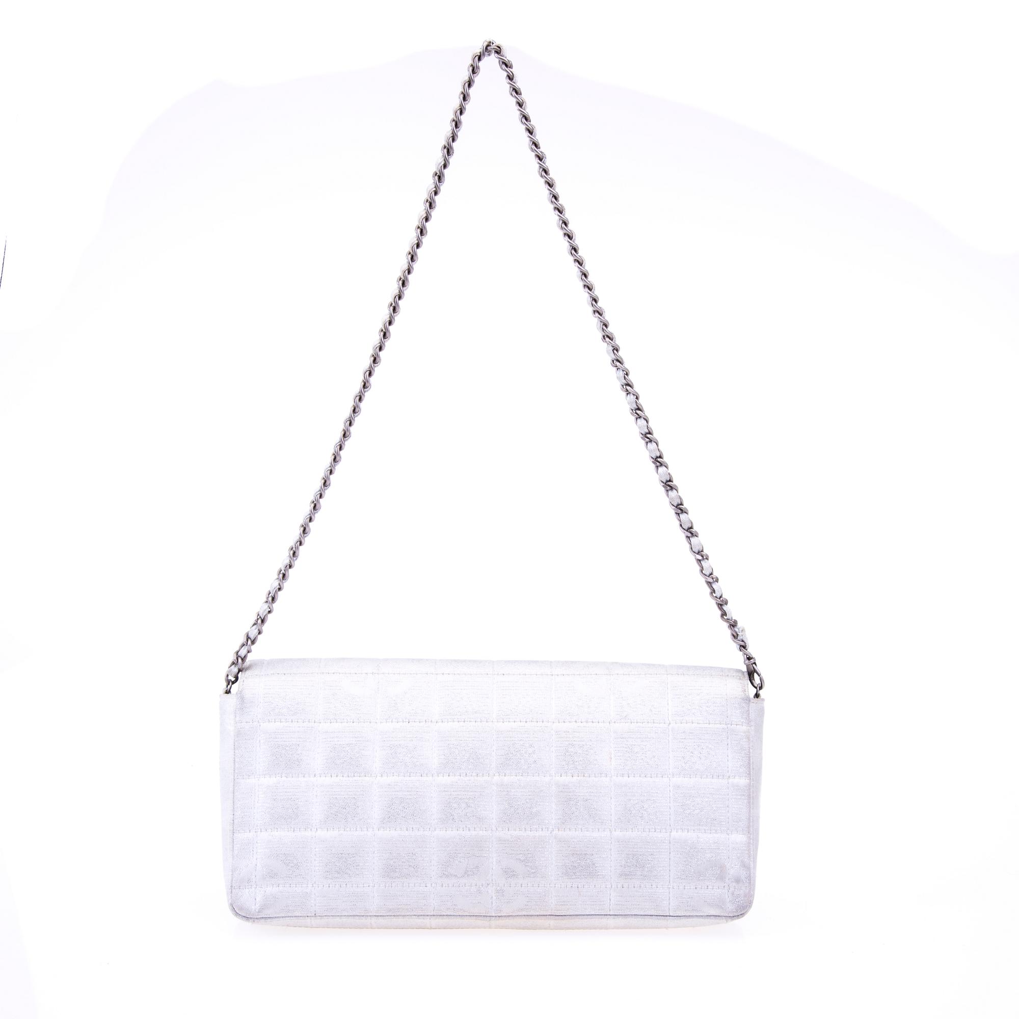 VÄSKA, "East West", Chanel.