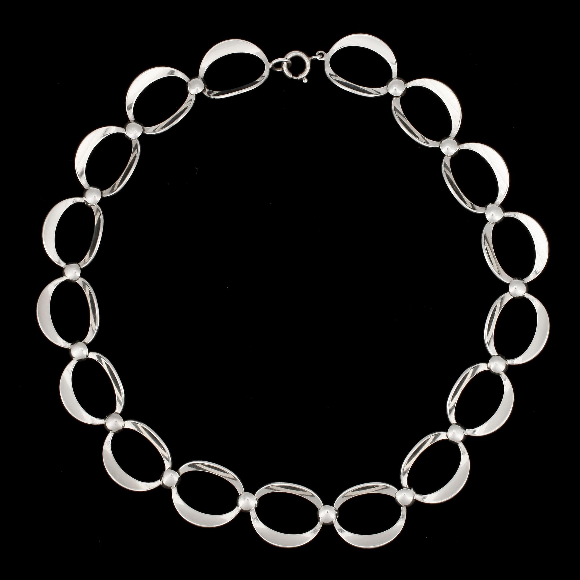 COLLIER, sterlingsilver, troligen Theresia Hvorslev för Alton, Falköping 1988. Vikt ca 36 gram.