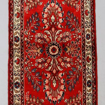 MATTA, Hamadan, ca 307 x 84 cm.