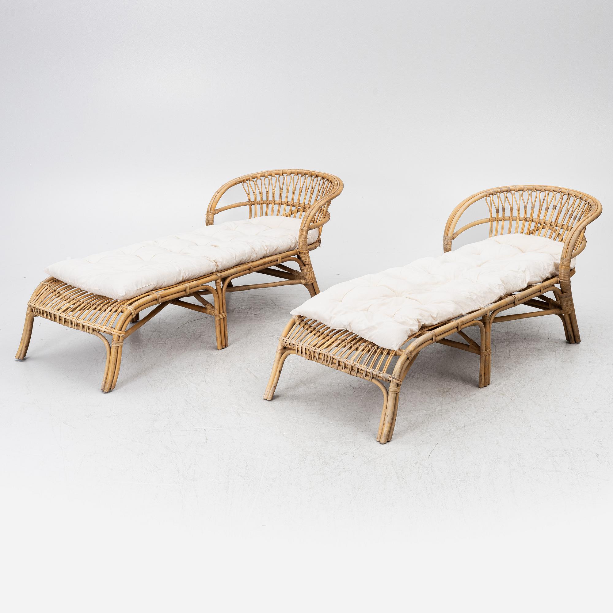 Lounge chairs, a pair, modern production.