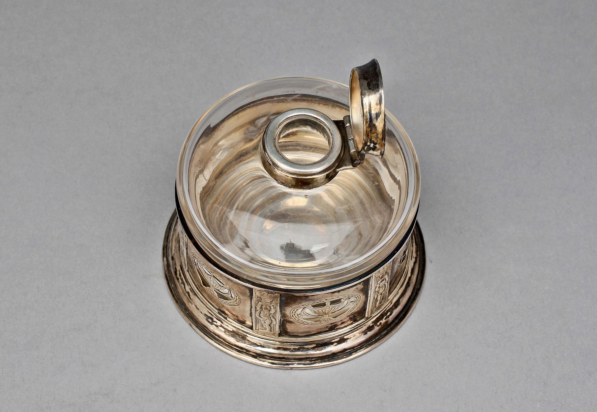 BLÄCKHORN, silver, Stuart Clifford, London, 1899-1900. Vikt 115 g.
