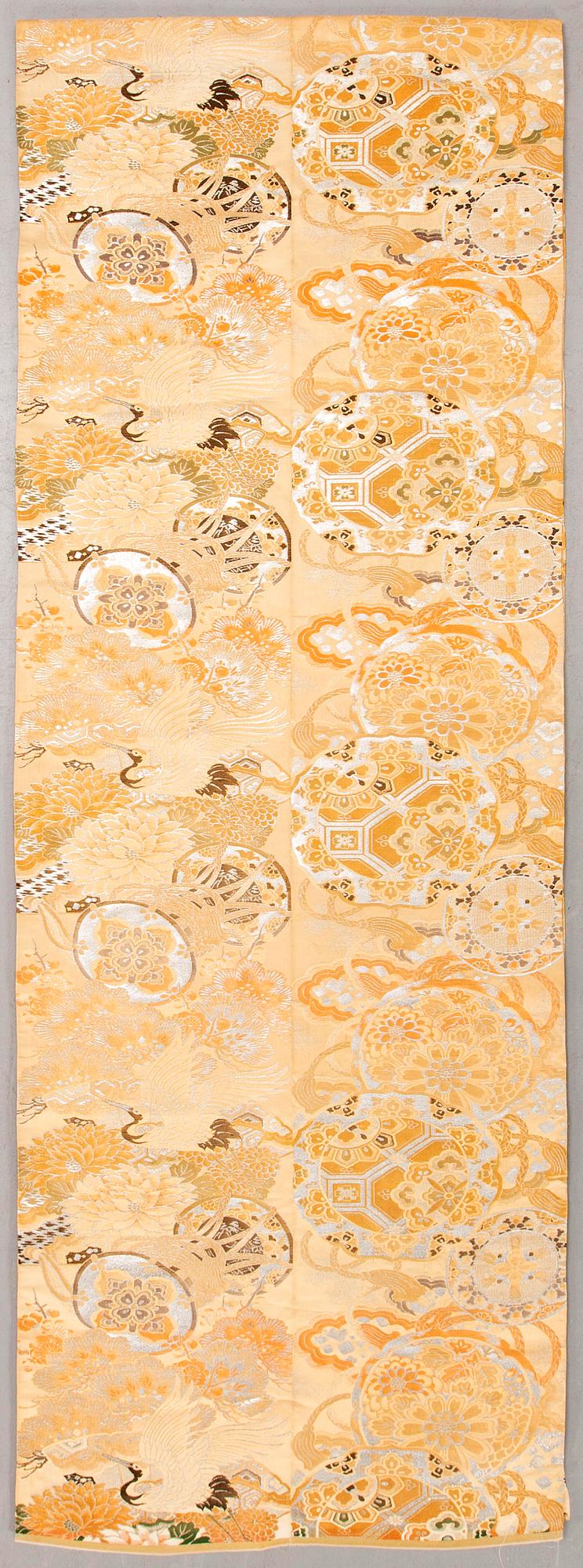 Kimono och obi, brokad, Japan omkring 1900.
