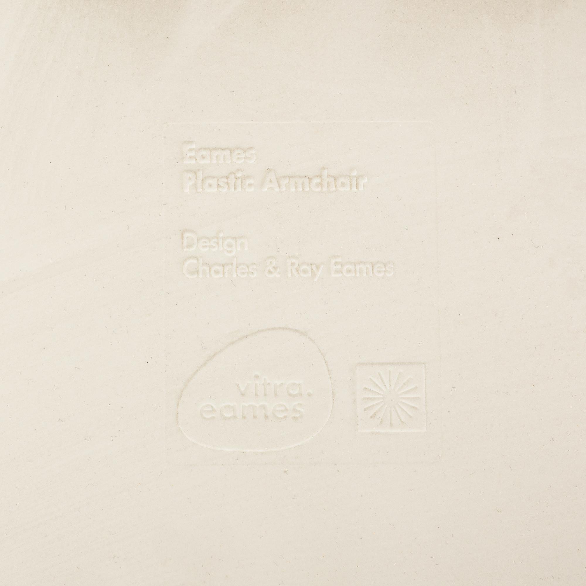 Charles & Ray Eames, Rocking chair, 'Plastic Armchair RAR, Vitra.