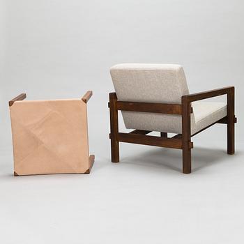 Reino Ruokolainen, soffa och fåtölj, "Tupa" (Stuga) och pall ur H-modellen, för Haimi, 1960-tal.