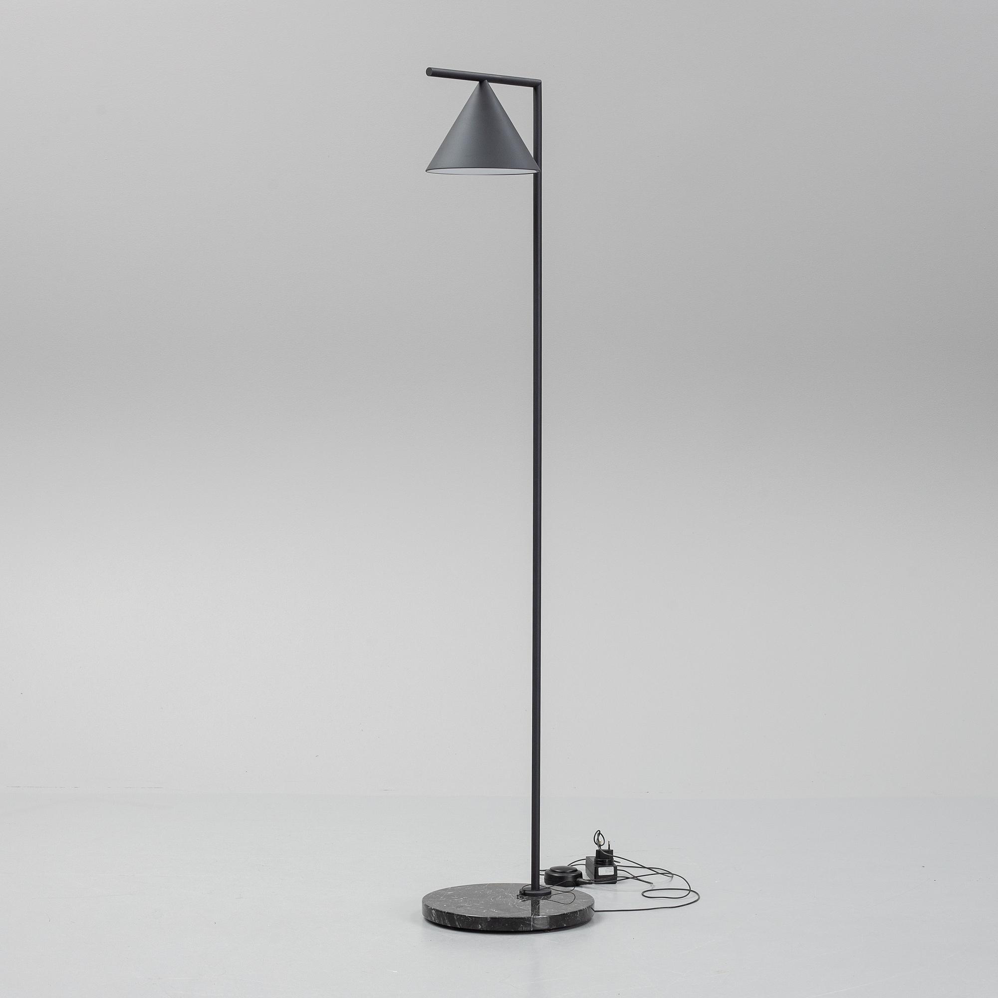 Michael Anastassiades, a 'Captain Flint' floor ight, Flos, Italy.