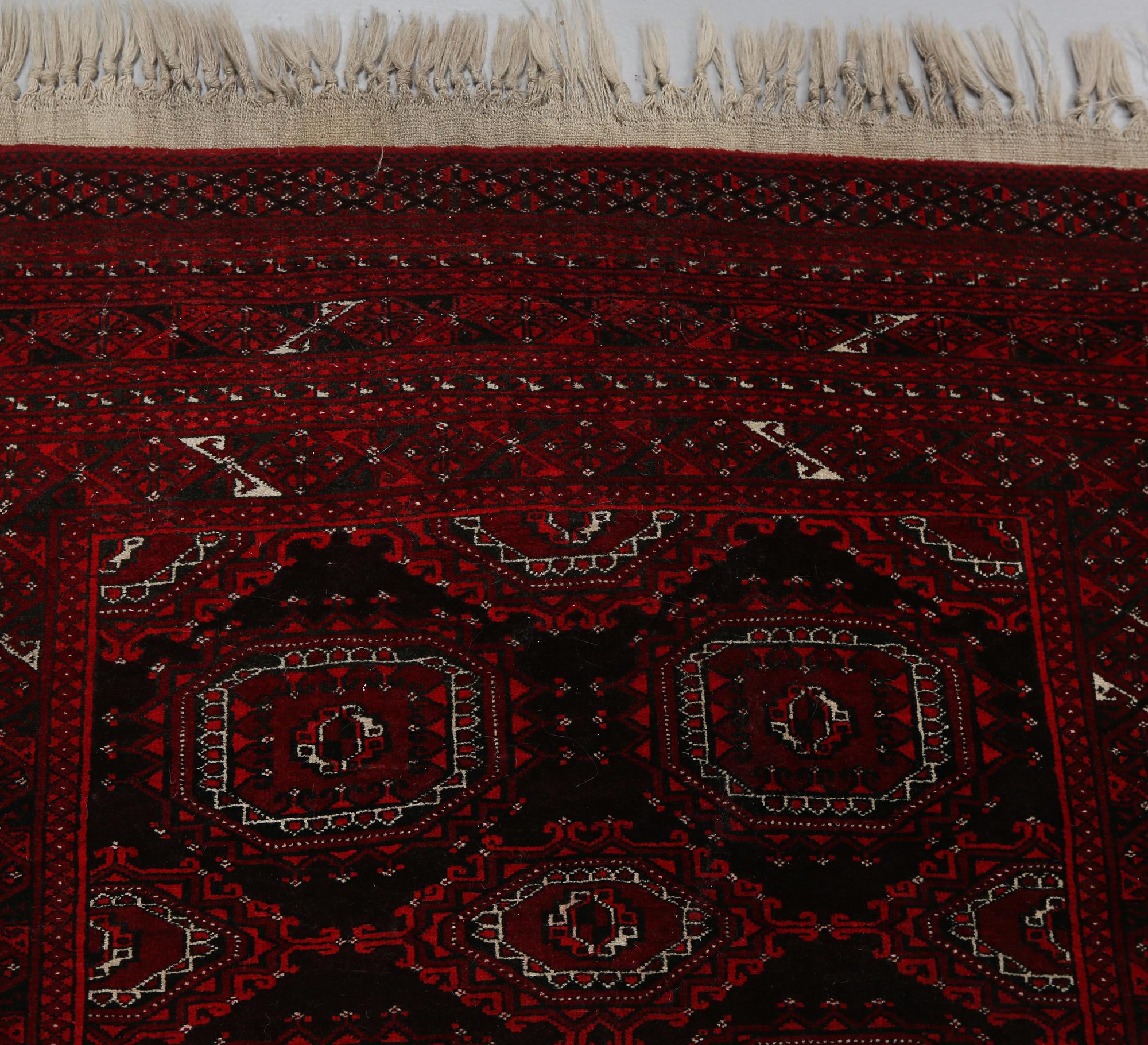 MATTA, old, orientalisk, 182 x 140 cm.