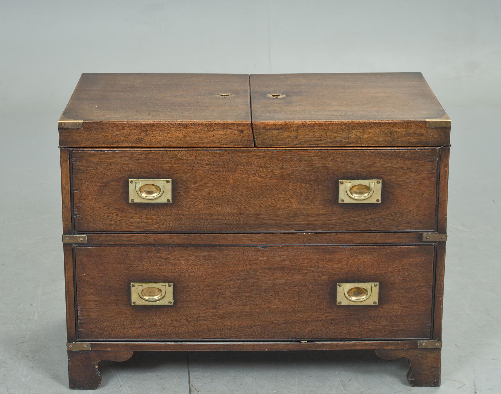 BARSKÅP, NK, 1900-talets andra hälft.