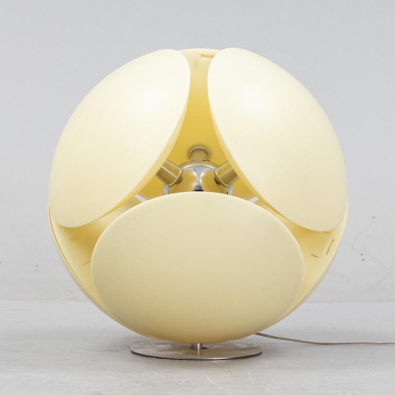 A 'Bubble Tavolo" floor light, Foscarini Murano, Italy.