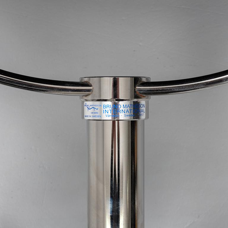 Bruno Mathsson, a 'Jetson 69' stool.