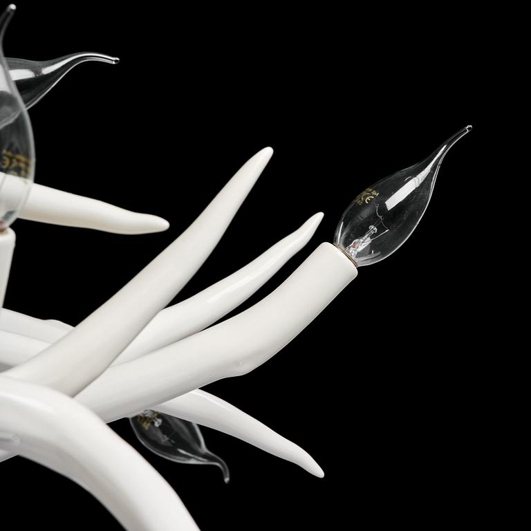 Jason Miller, takkrona, "Superordinate Chandelier 12 Antlers, taklampa, Roll & Hill, USA.