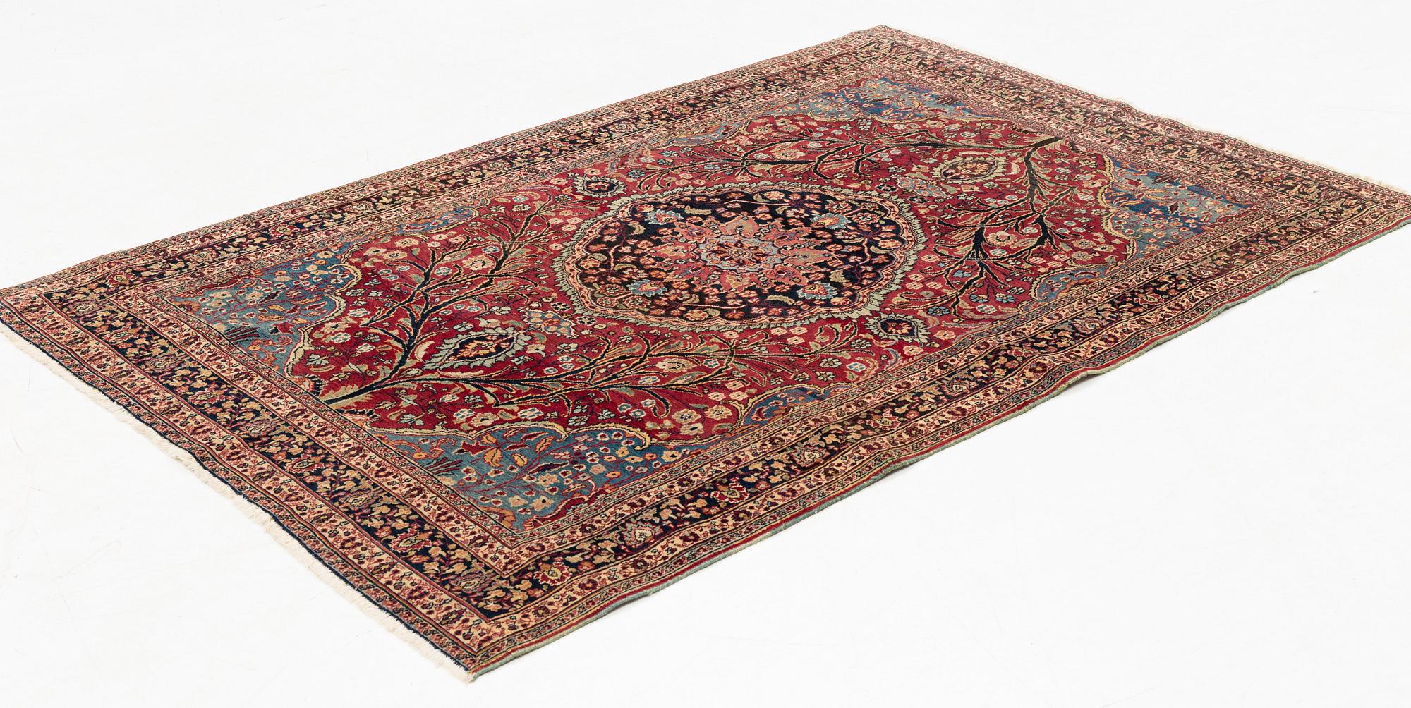 An antique / semi-antique Birjand rug, ca 205 x 133 cm.
