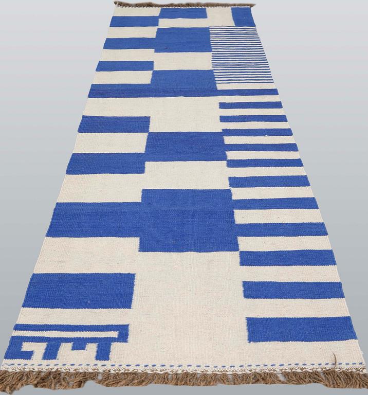 Gallerimatta, slätväv, ca 303 x 85 cm.