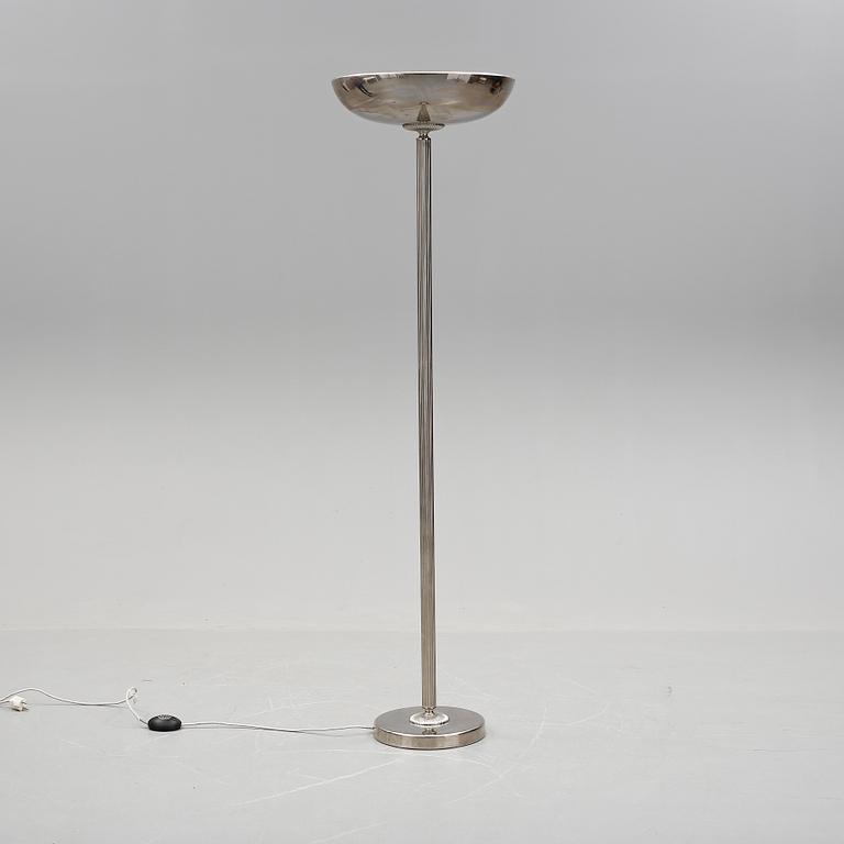 GOLVLAMPA, 1900-talets andra hälft.