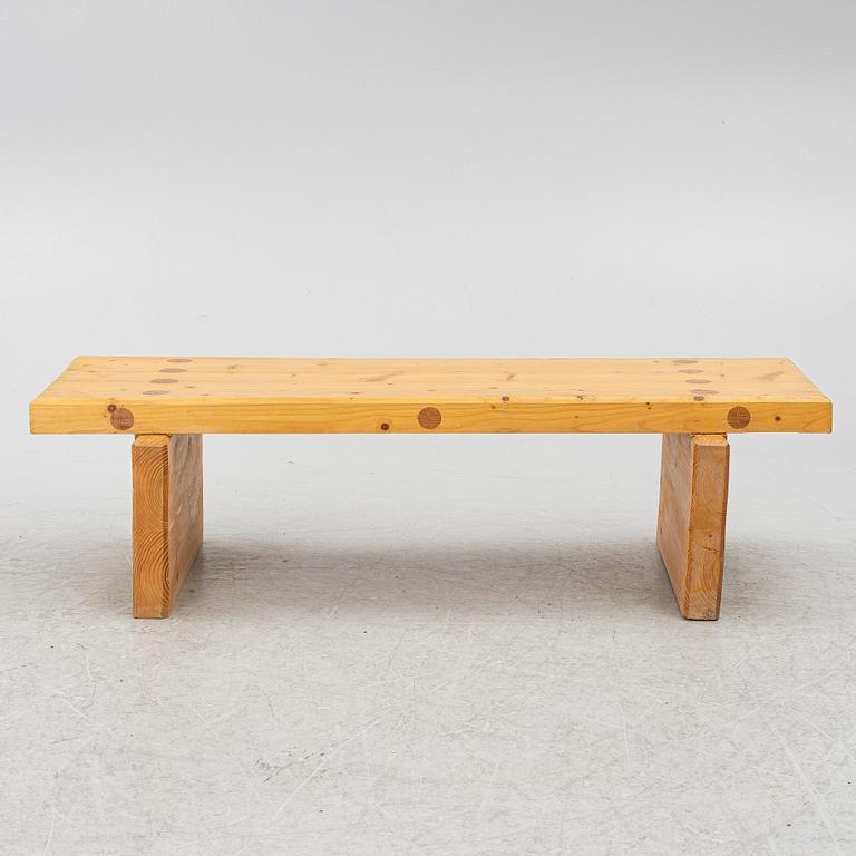 Bench. Late 20th century.