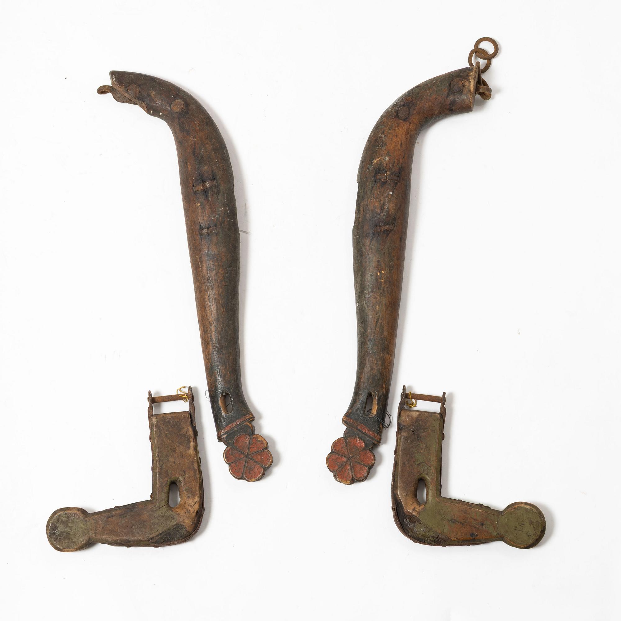 Lokor och selknän, ett par, allmoge, troligen Dalarna, sent 1700-tal / tidigt 1800-tal.