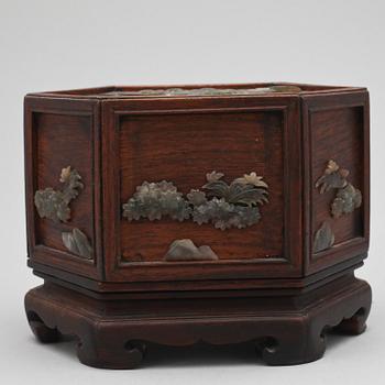 ASK, trä och sten, sannolikt Kina, 1900-tal.