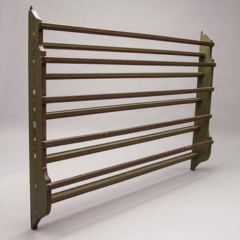 LAUTASHYLLY, talonpoikaistyylinen, 1800-luvun puoliväli.